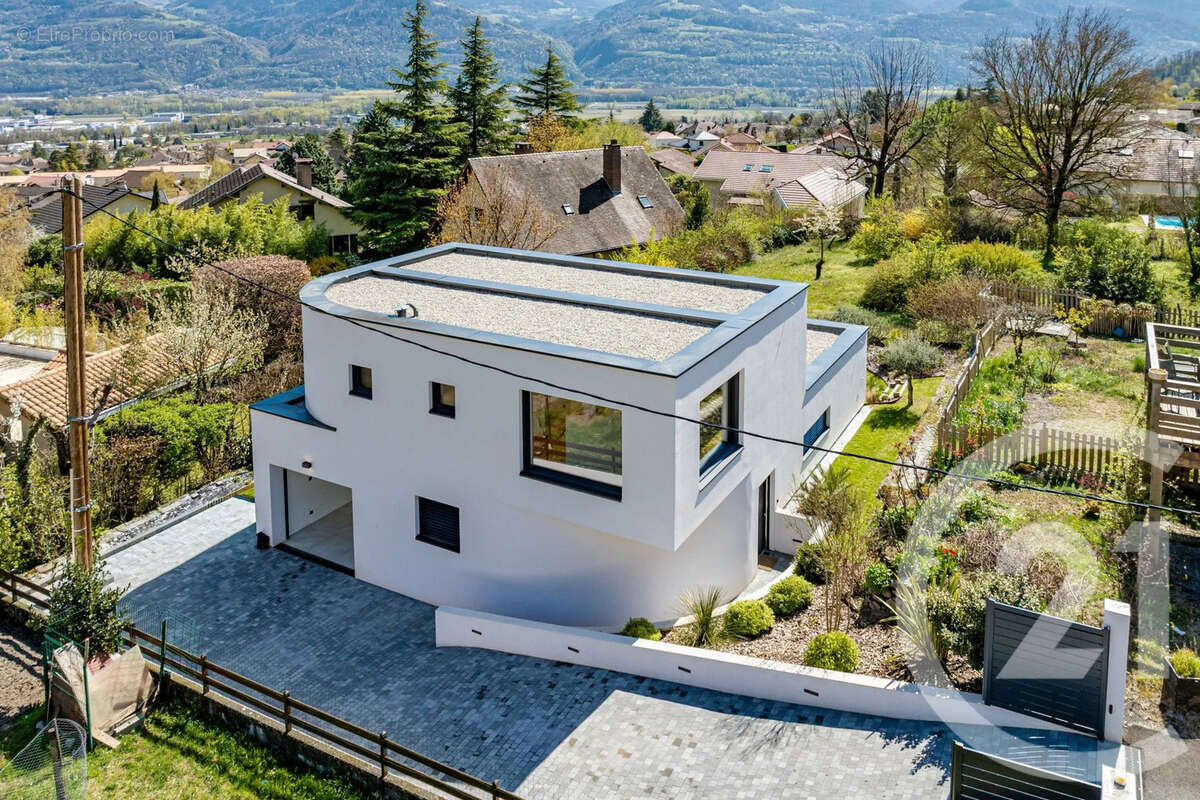 Maison à BERNIN