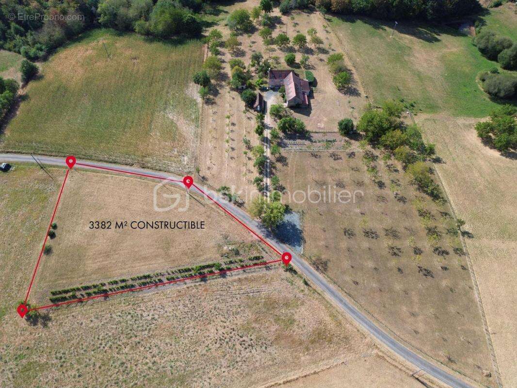  Terrain constructible 3 382 m² – Vue dégagée – Nailhac (24390) - photo 2