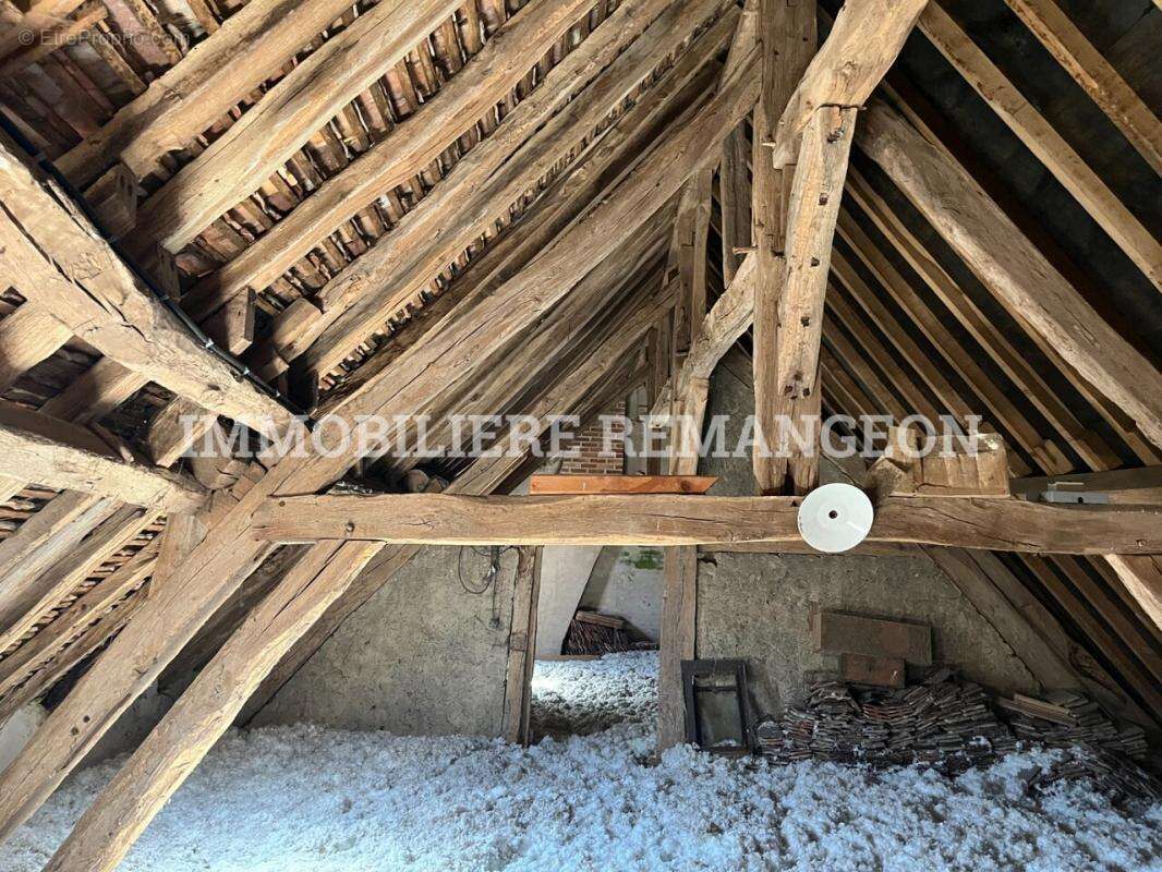 Maison à BRINON-SUR-SAULDRE