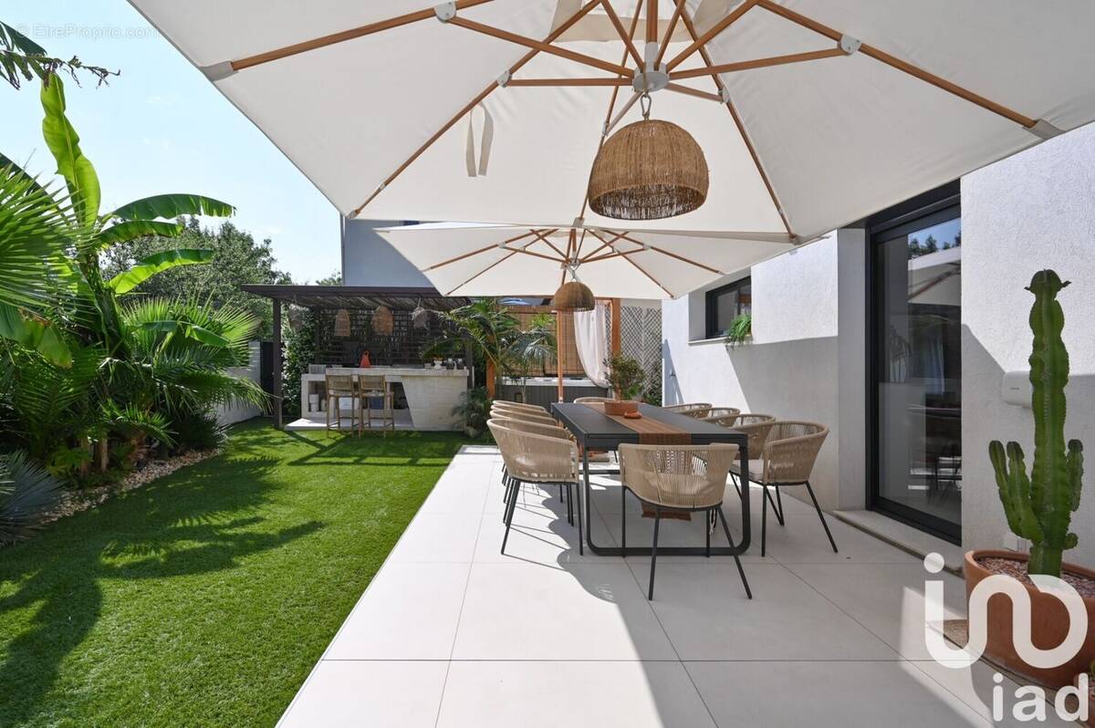 Photo 1 - Maison à PEYPIN