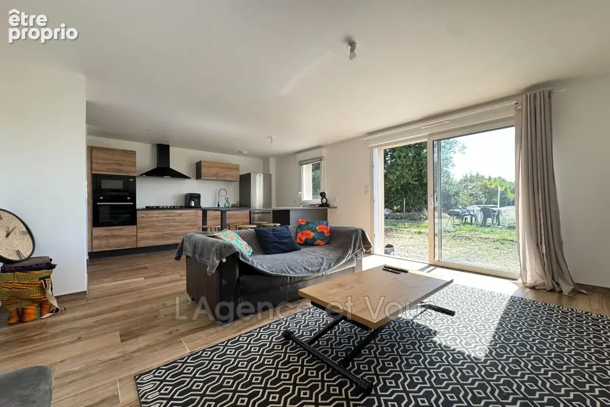 Maison 4 pièces 105 m² à vendre à Roz-Sur-Couesnon (35610) - photo 2