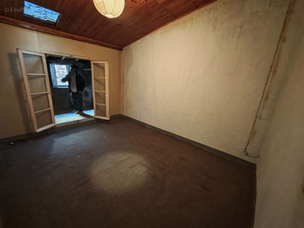 Maison de Village de type 3 avec cave. - photo 6