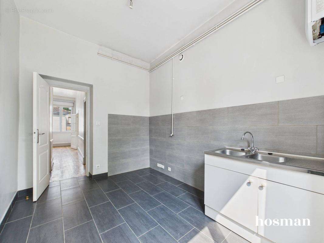Appartement à LYON-8E