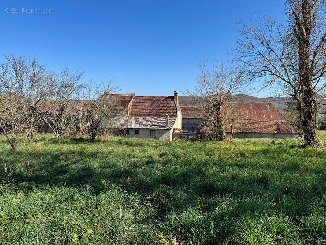 Maison à BENTAYOU-SEREE