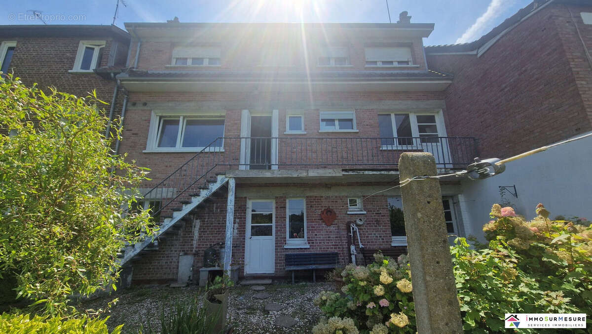 Maison 102 m² à Saint-Pol-Sur-Ternoise  - photo 5