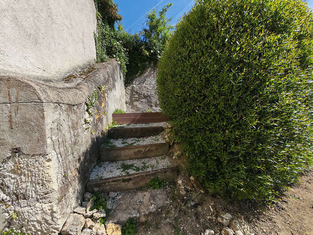Maison 4 pièces à vendre à Chançay - Posez vos valises ! - photo 3