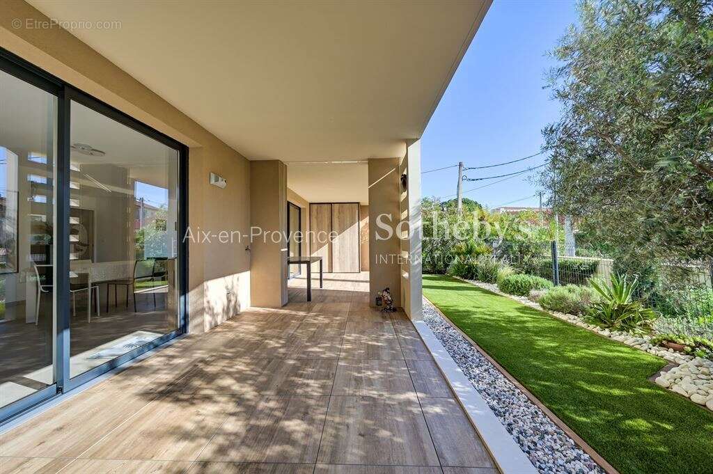 Appartement centre ville terrasse /jardin/garage - photo 11
