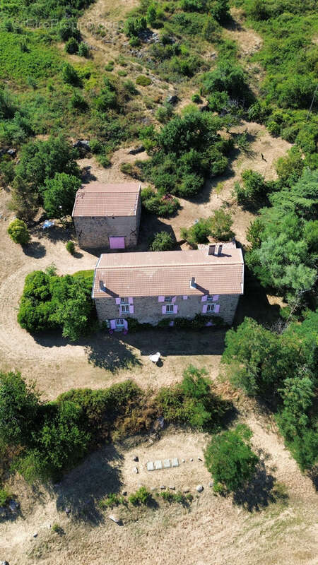 Maison à SAINT-ROMAIN-DE-LERPS