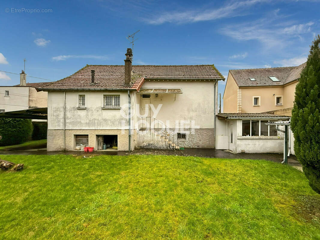 Maison à FONTENAY-TRESIGNY