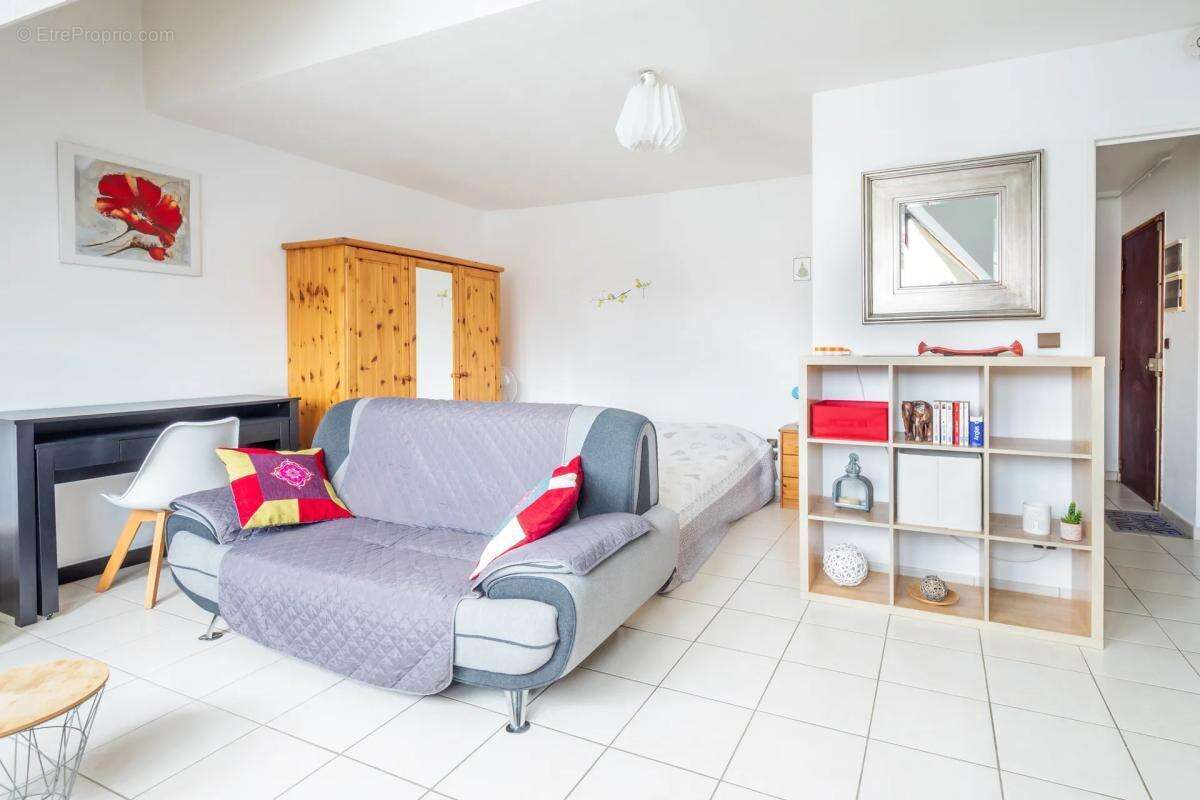 Appartement à POISY