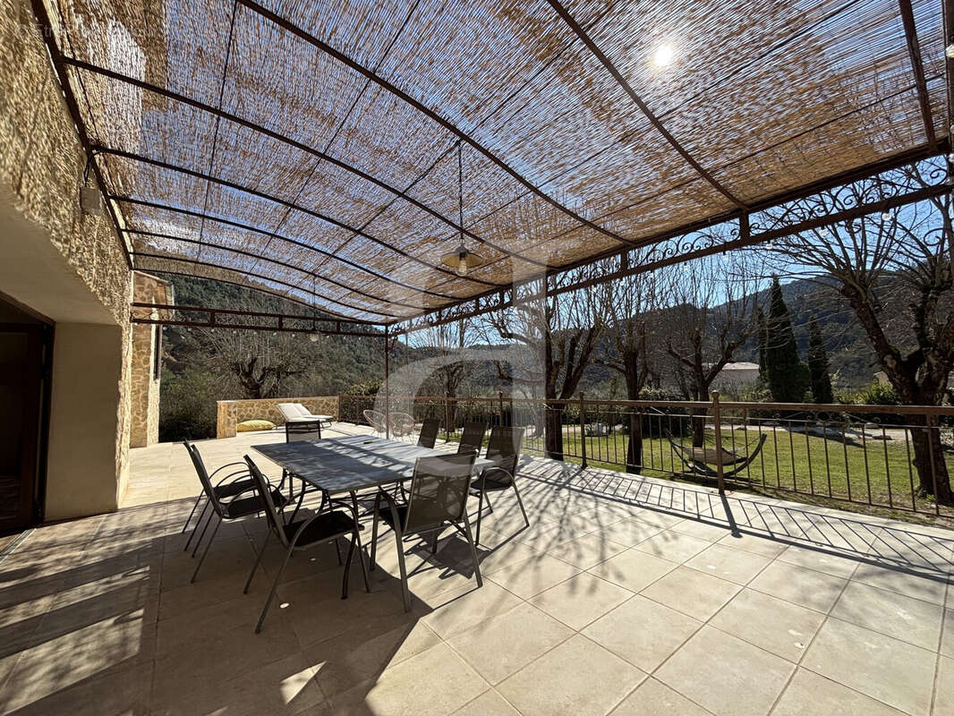 Maison à VAISON-LA-ROMAINE