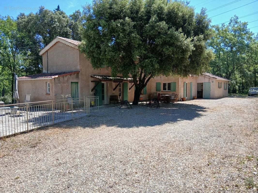 Maison à LORGUES