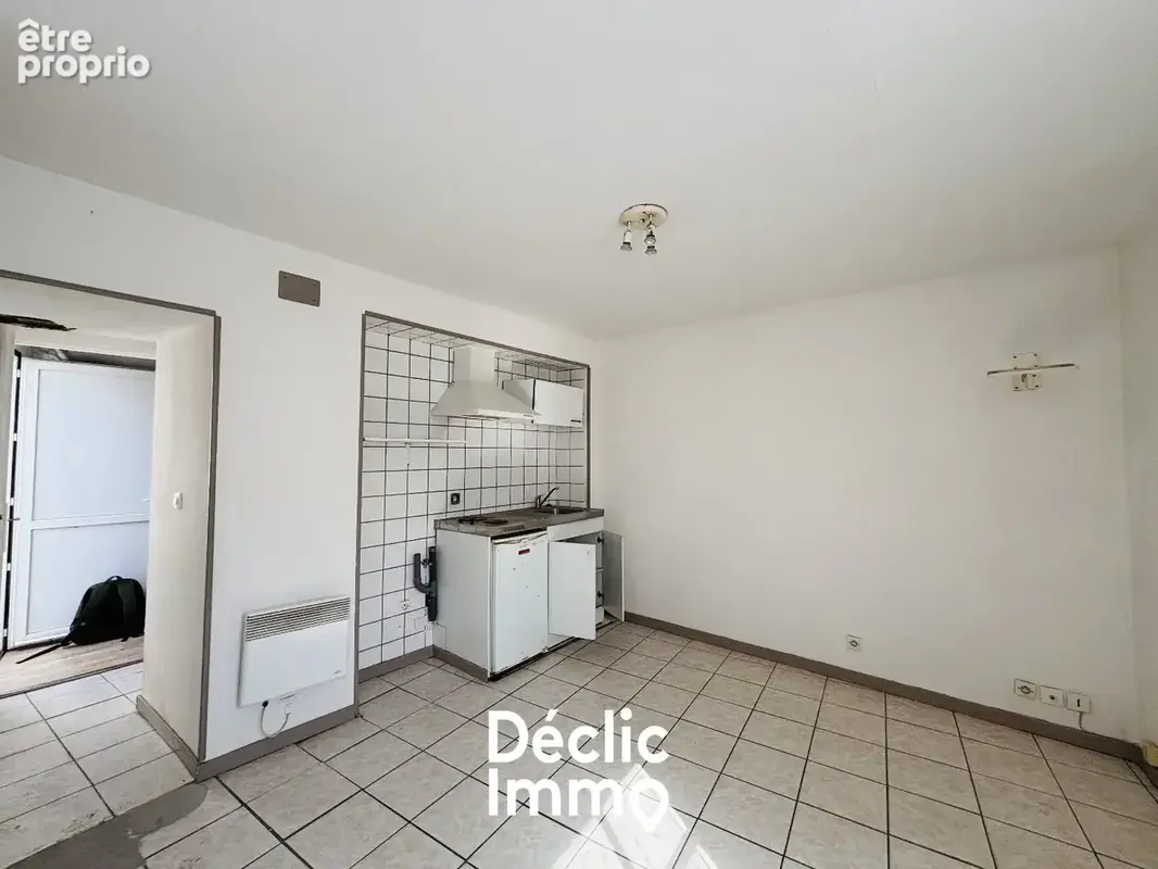 La rochelle  quartier tasdon  petite maison à rénover  idéal investisseur - photo 2