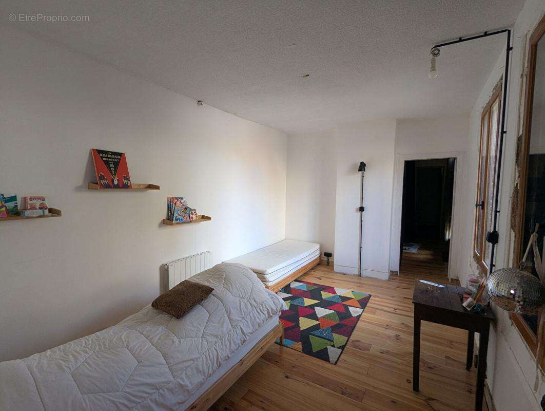 Maison  de ville 4 pièces 85 m2 3 chambres (Fort potentiel) - photo 10