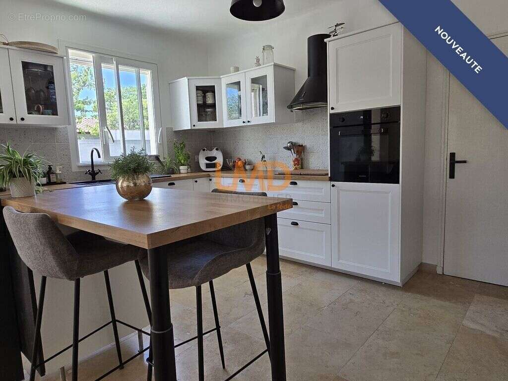 Maison à SAINT-SATURNIN-LES-AVIGNON