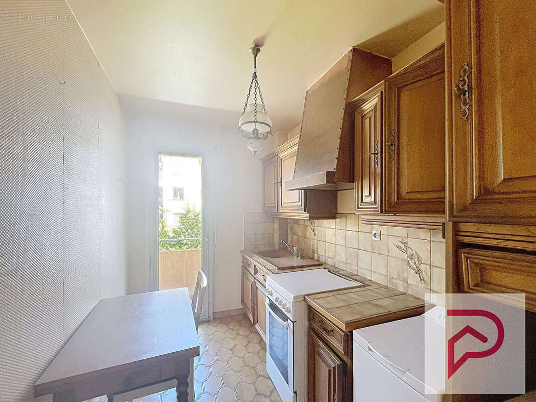 Appartement à SIX-FOURS-LES-PLAGES