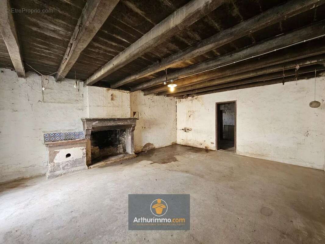 Maison à SAINT-HILAIRE-LA-PALUD