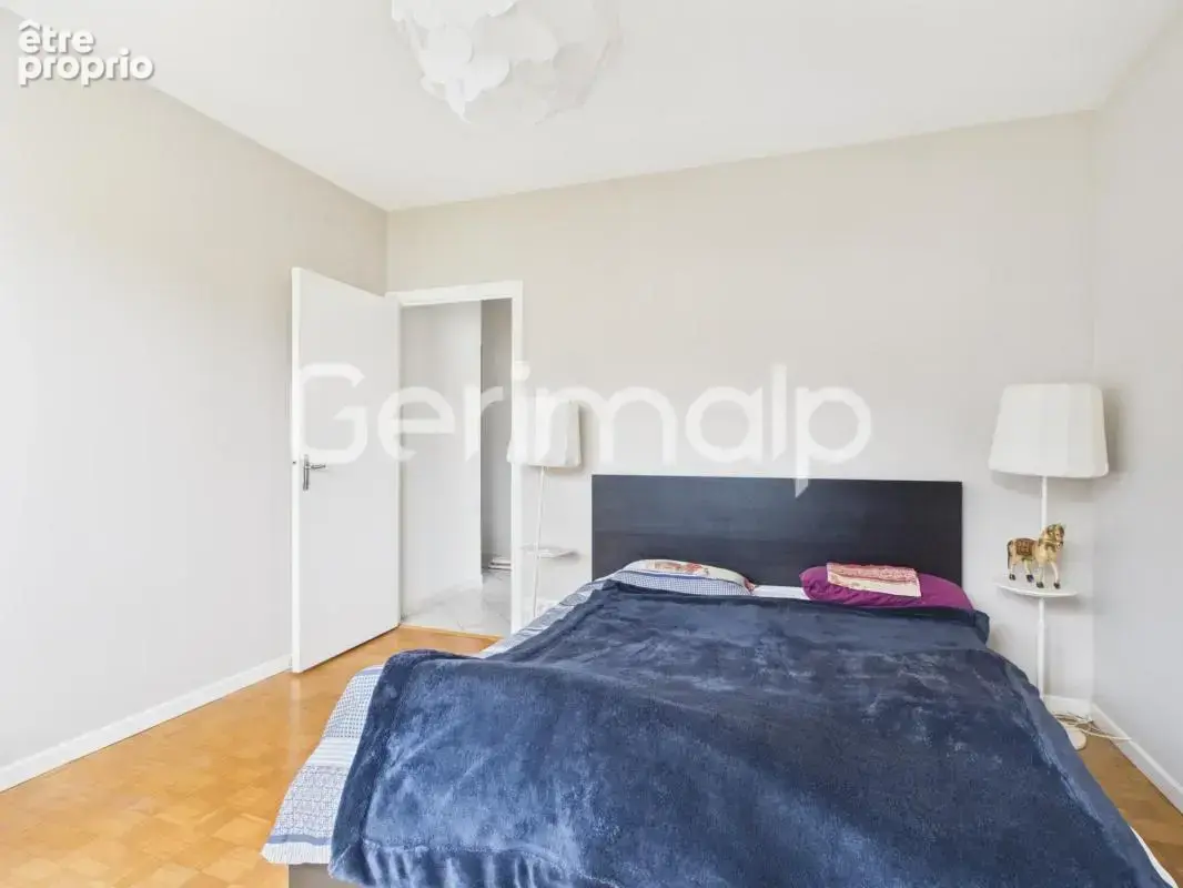 Vente - Appartement - 3 pièces + cuisine - 74,39 m² - 530 000 € - photo 10