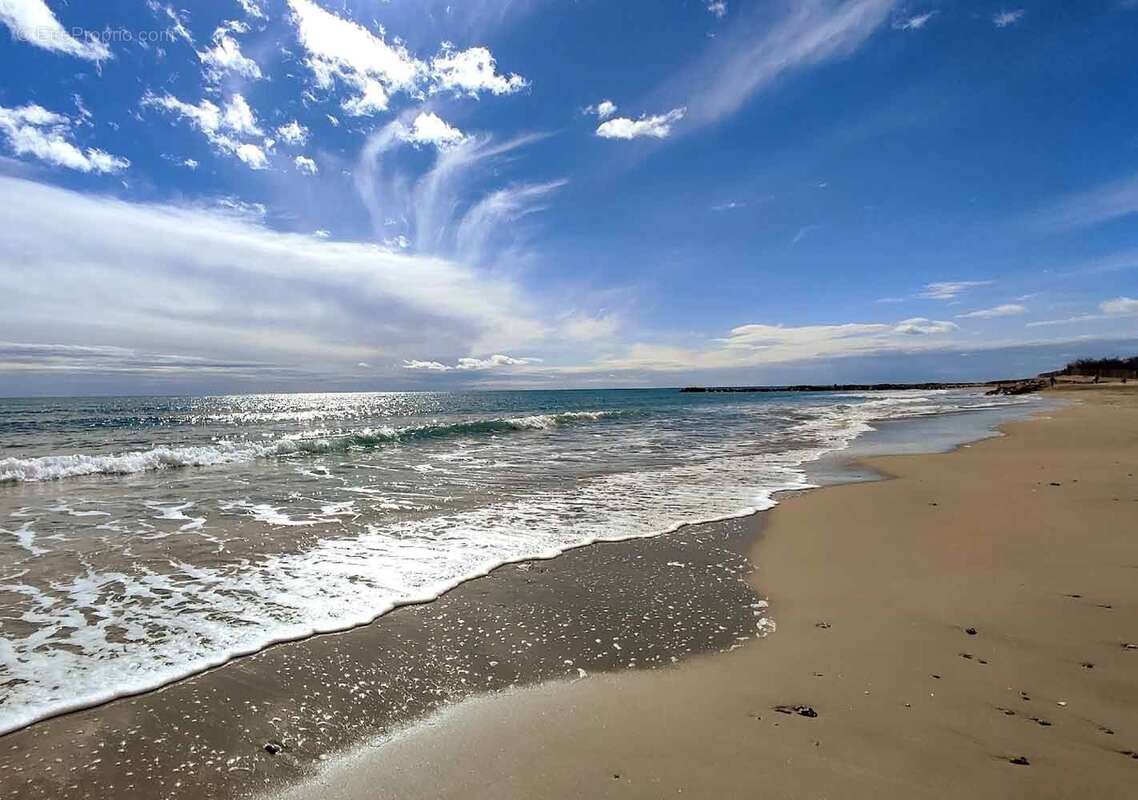 Appartement à VIC-LA-GARDIOLE