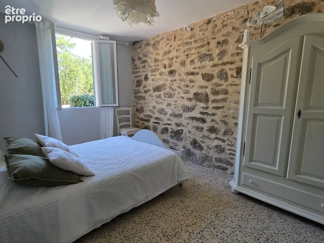 Mas en pierres avec terrain de 2000 m² et piscine - photo 6