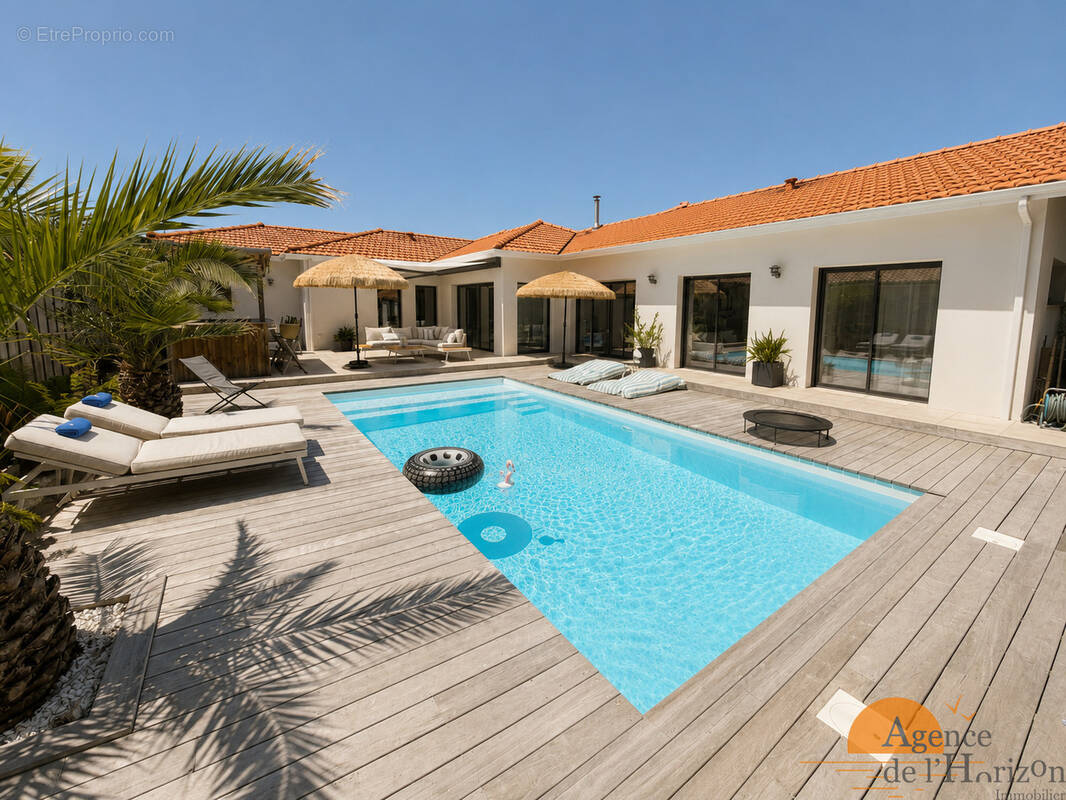 Maison à ARES
