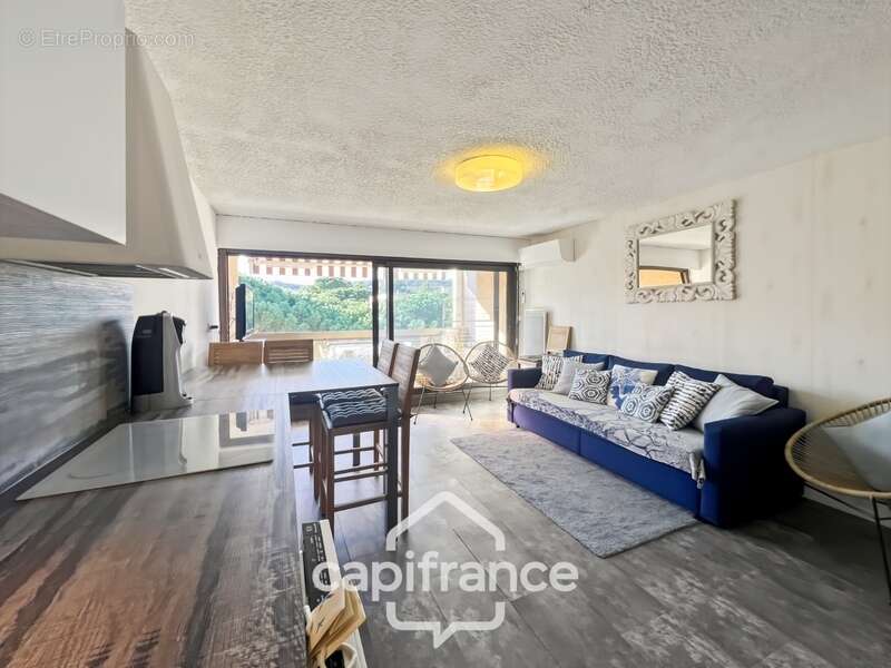 Appartement à BORMES-LES-MIMOSAS