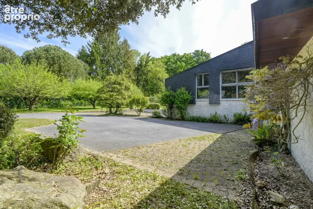 Maison Sautron 8 pièce(s) 260 m2  au coeur d'un parc arboré - photo 7