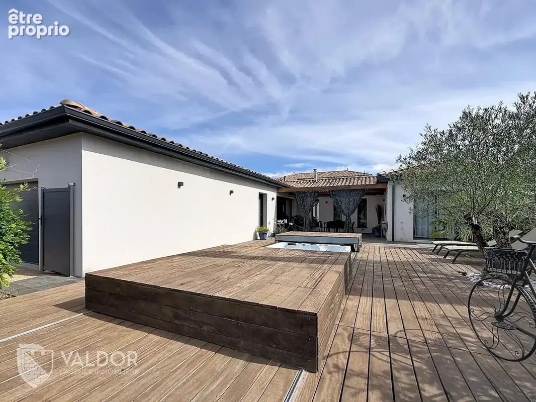 Maison contemporaine avec jaccuzi à Quincié-en-Beaujolais - photo 13