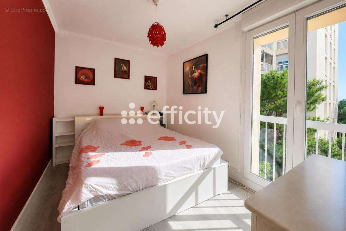 Appartement à MARSEILLE-11E