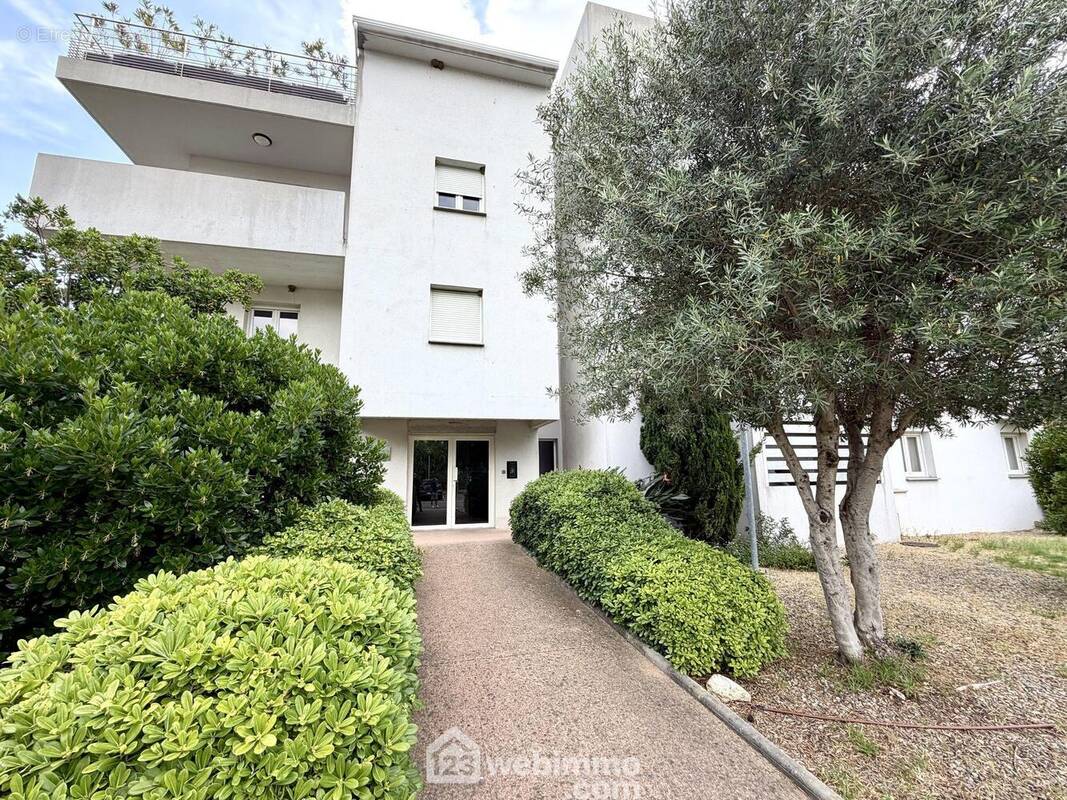 Au sein d'une résidence bien entretenue - Appartement à BIGUGLIA