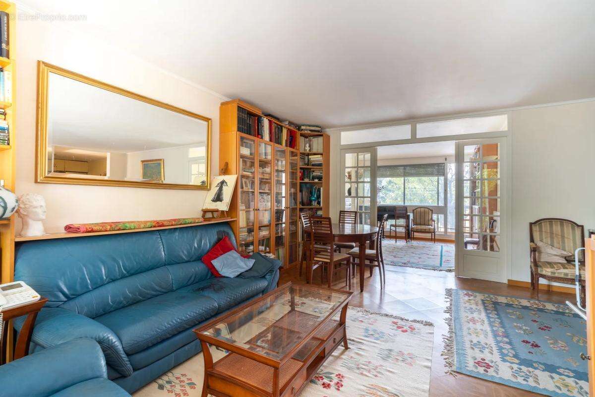 Appartement à LE KREMLIN-BICETRE