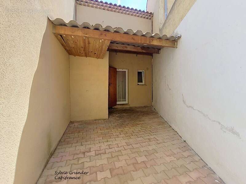Maison à MIRAMAS