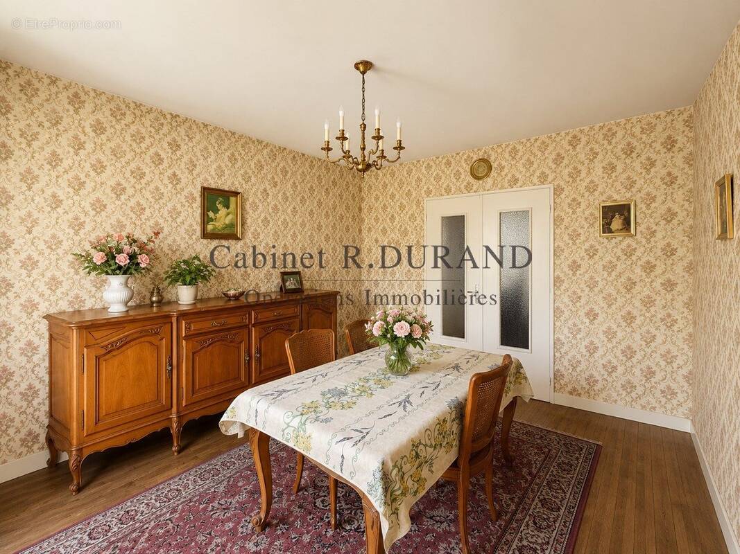 Appartement à LA GARENNE-COLOMBES