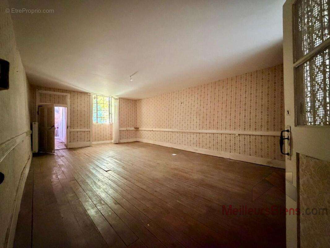 Ferme 122 m² à réhabiliter à Vevy avec terrain de 2 709 m² et dépendances - photo 12