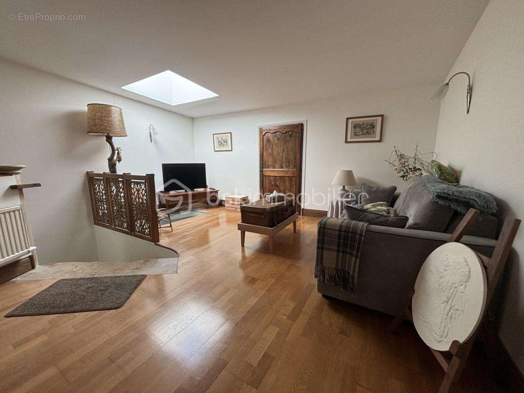 Maison à MAUZE-SUR-LE-MIGNON