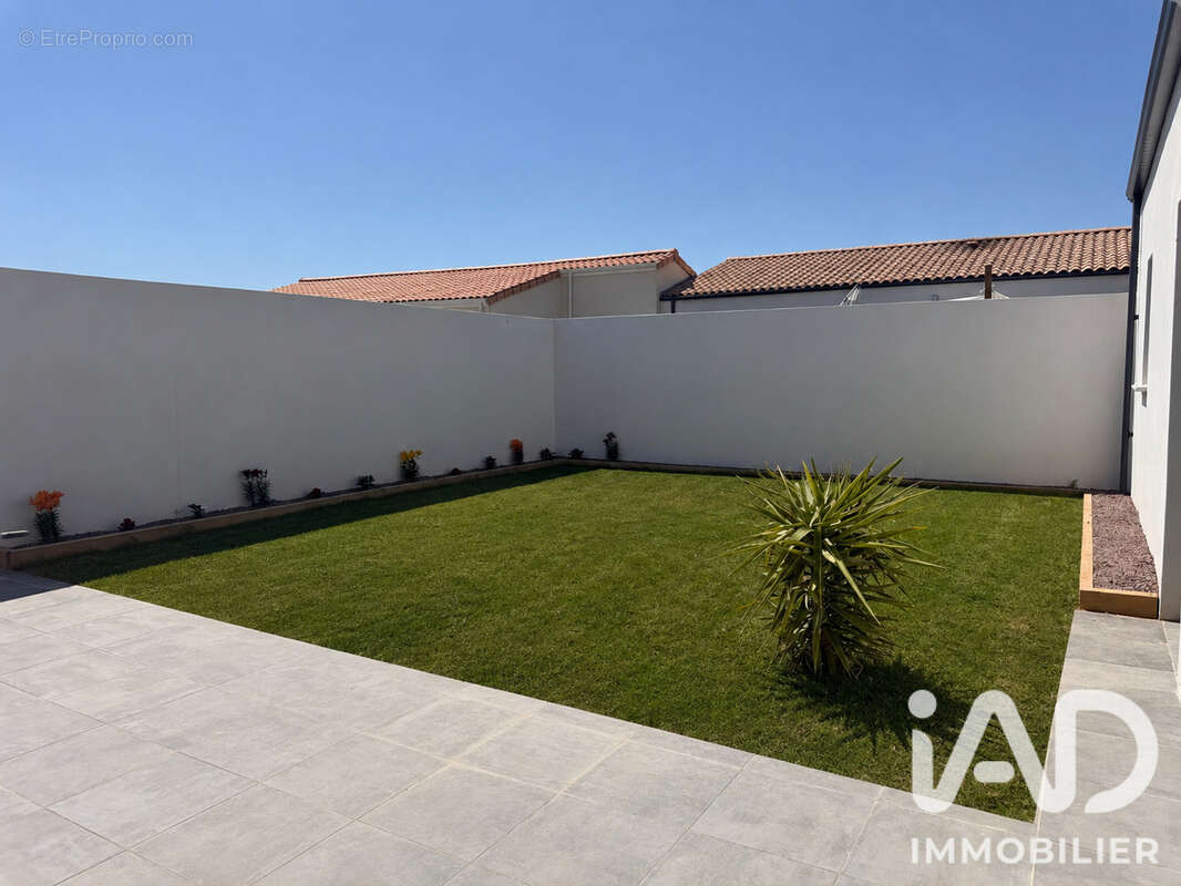 Maison 144 m² à Ferrieres  - photo 5