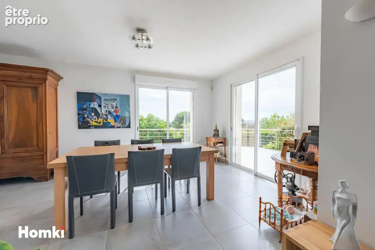 Propriété familiale T11 de 306.89 m² - photo 6