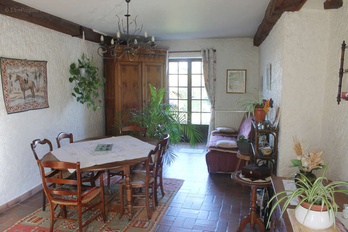 Maison à MONTLOUIS-SUR-LOIRE