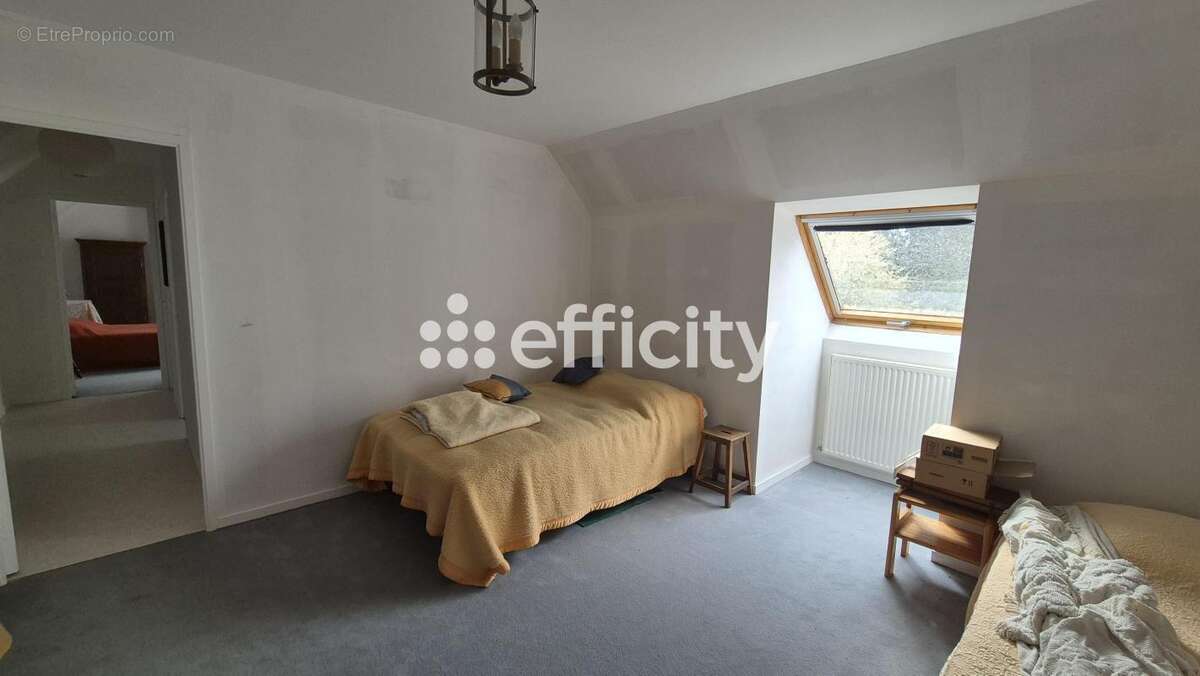 Maison à LE MOLAY-LITTRY