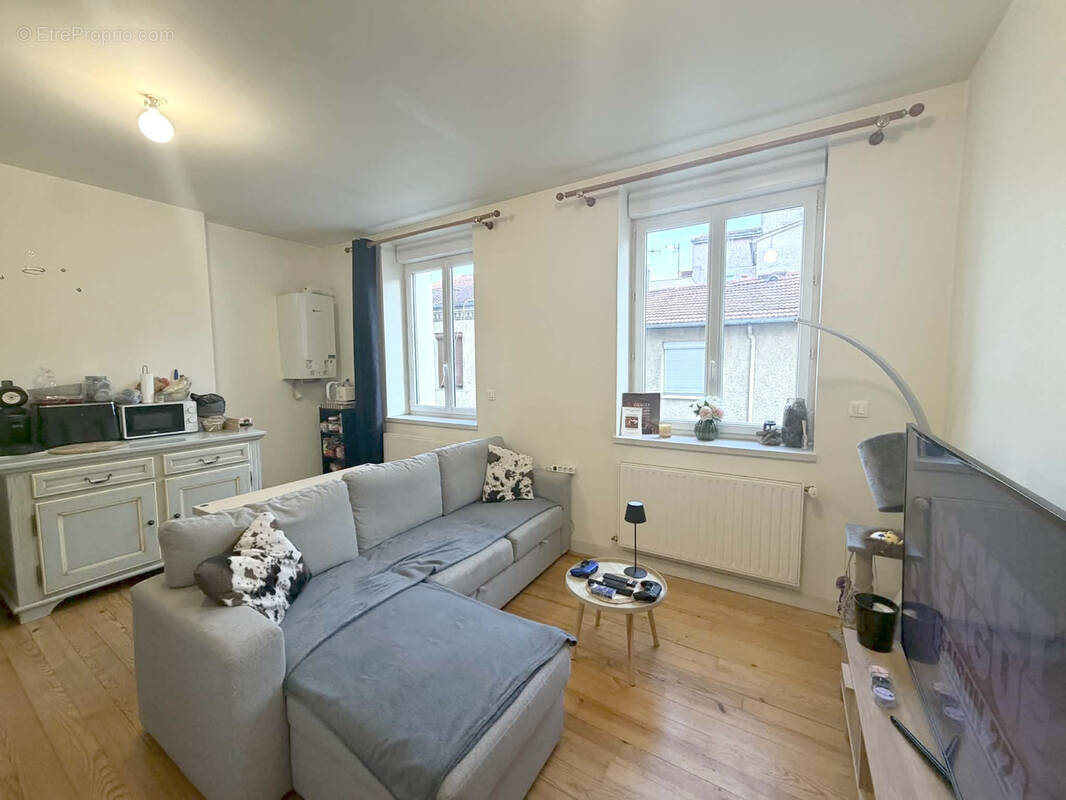 Appartement à SAINT-ETIENNE