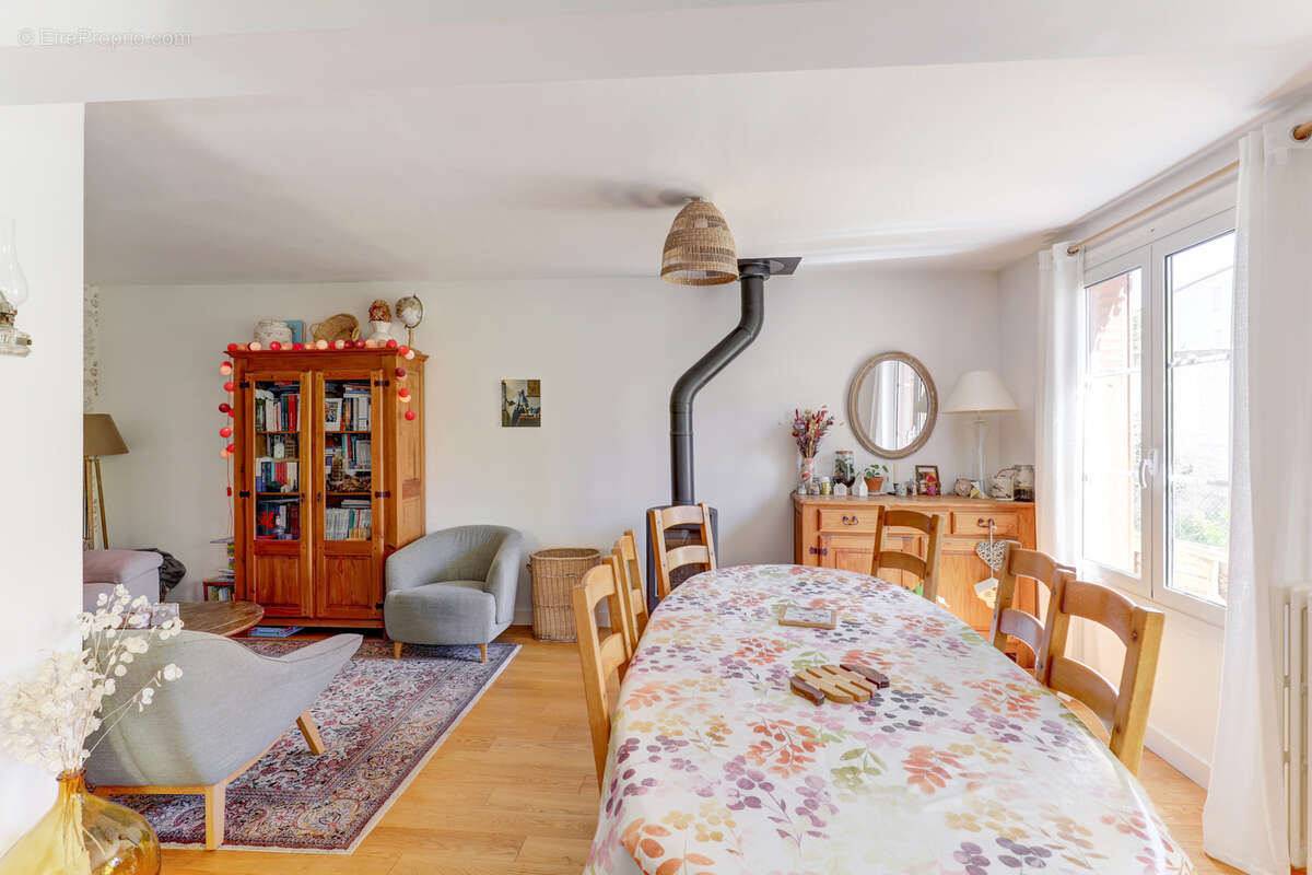 Maison à CLERMONT-FERRAND