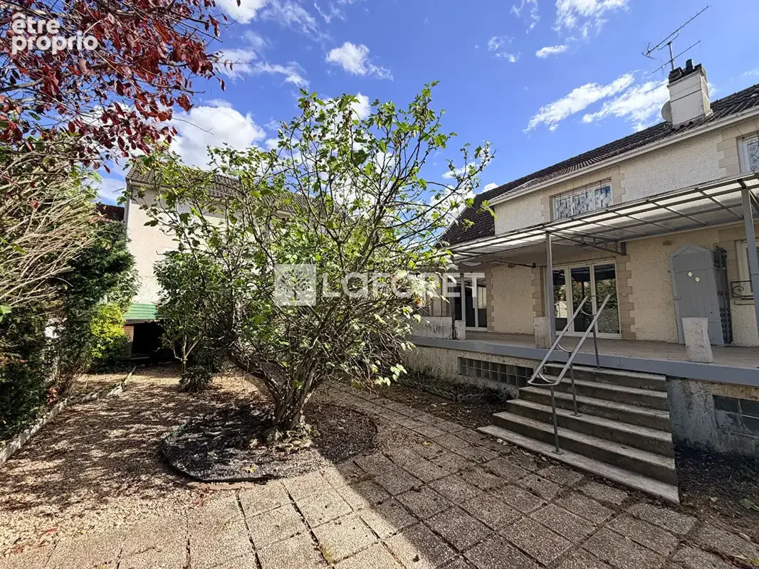 Maison type 8 centre ville - photo 15