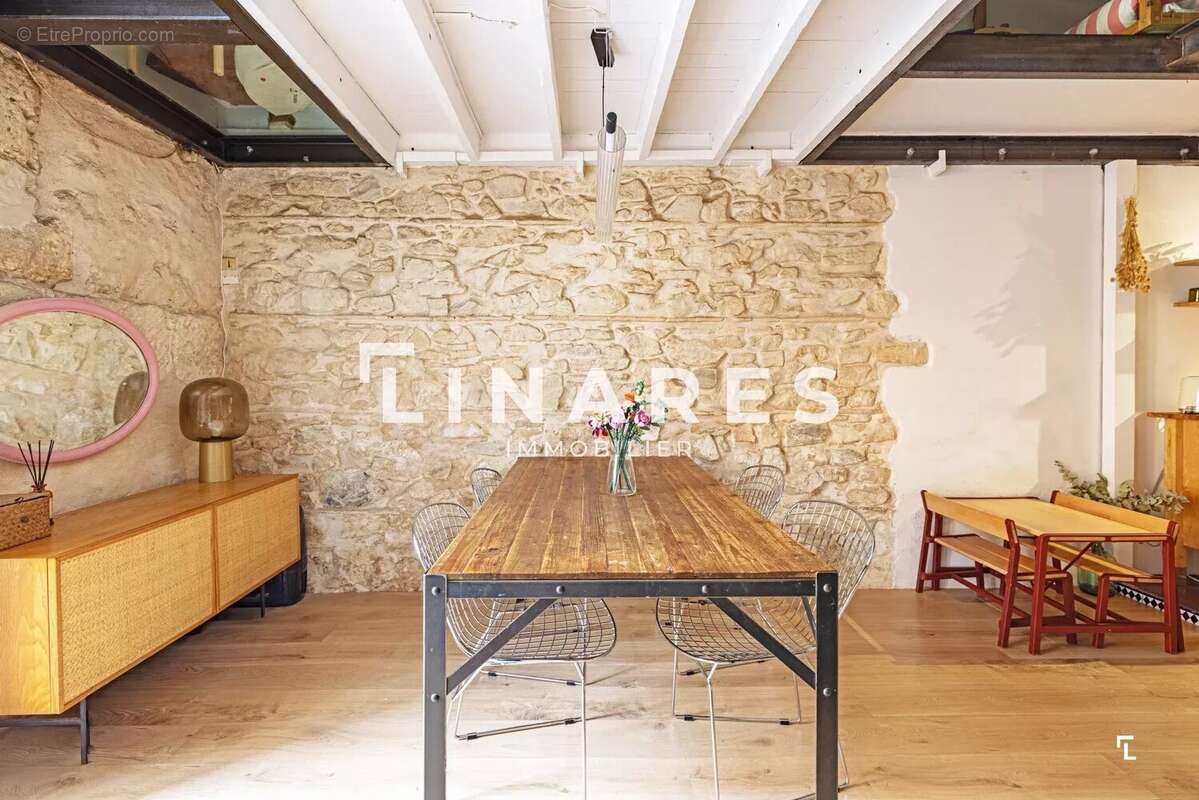 Appartement à MARSEILLE-6E