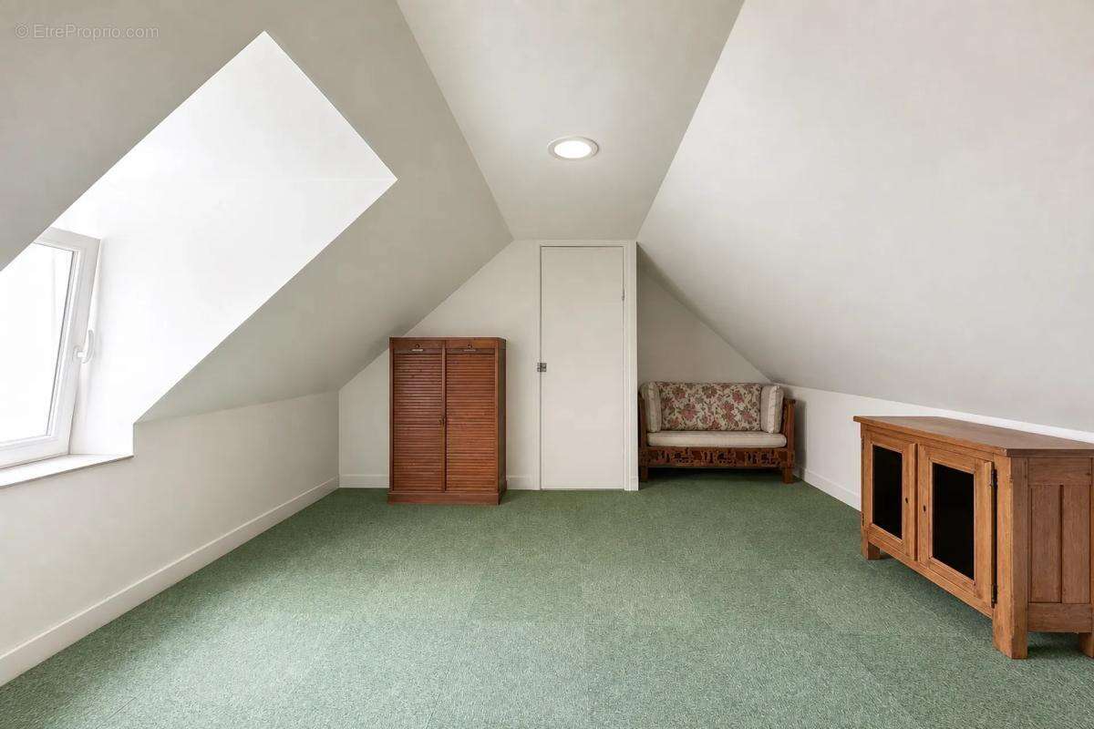 Grande maison 10 pièces à Angers avec potentiel locatif - photo 9
