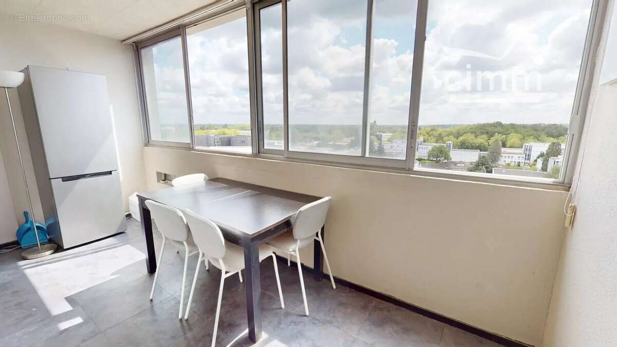 Appartement T5 avec garage et cave - photo 4