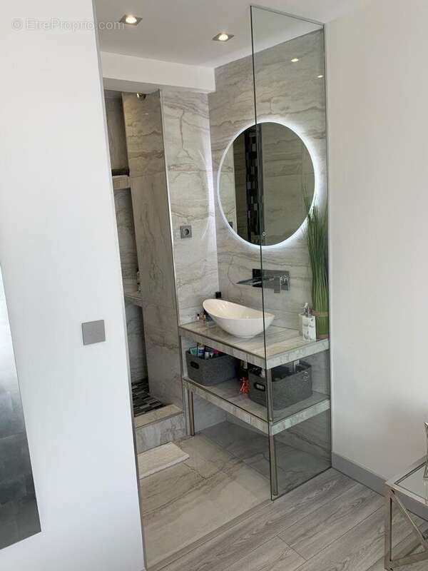 Appartement à NOGENT-SUR-MARNE