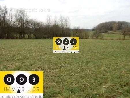 Terrain à POLIGNY