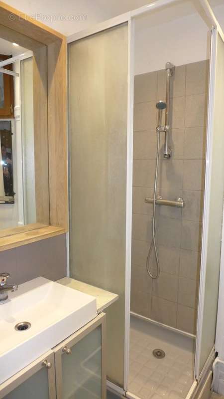 Appartement à PARIS-8E