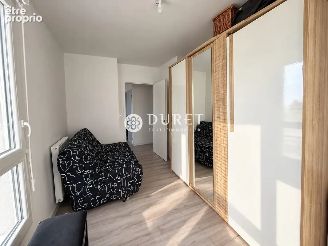 Appartement 5 pièces 115 m² à vendre à Montaigu (85600) - photo 9
