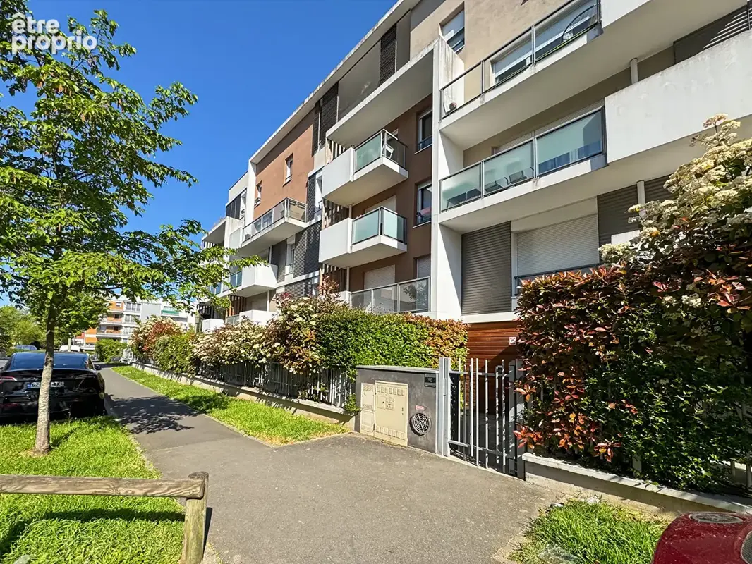 Appartement Terrasse Rosny F3 -  Métro Ligne 11 - photo 15